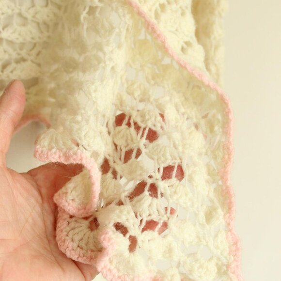 Vintage 1950s Baby Sweater and Bonnet, Ivory and Pink Knit Or Crochet Cardigan - Picture 3 of 10